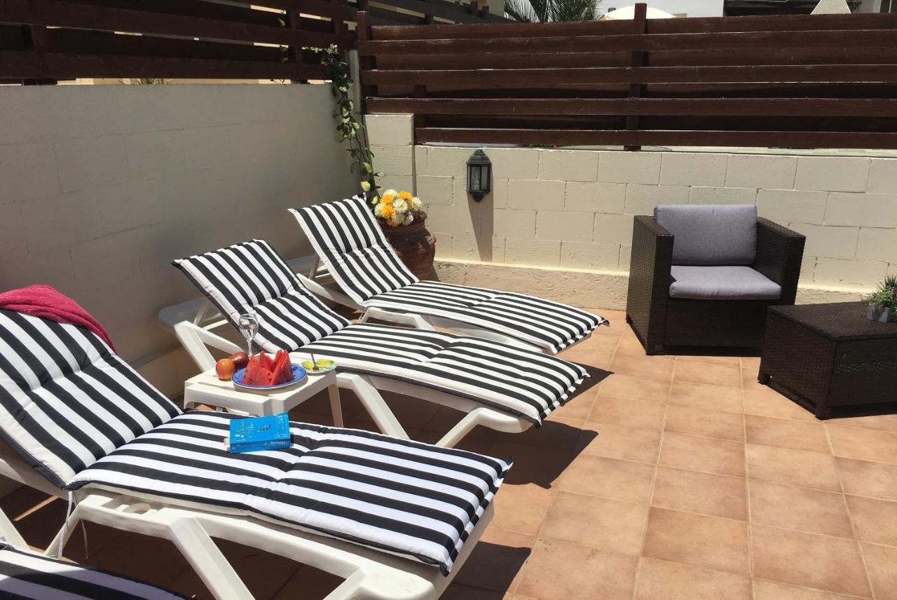 Villa Emiliana Paralimni Exteriör bild